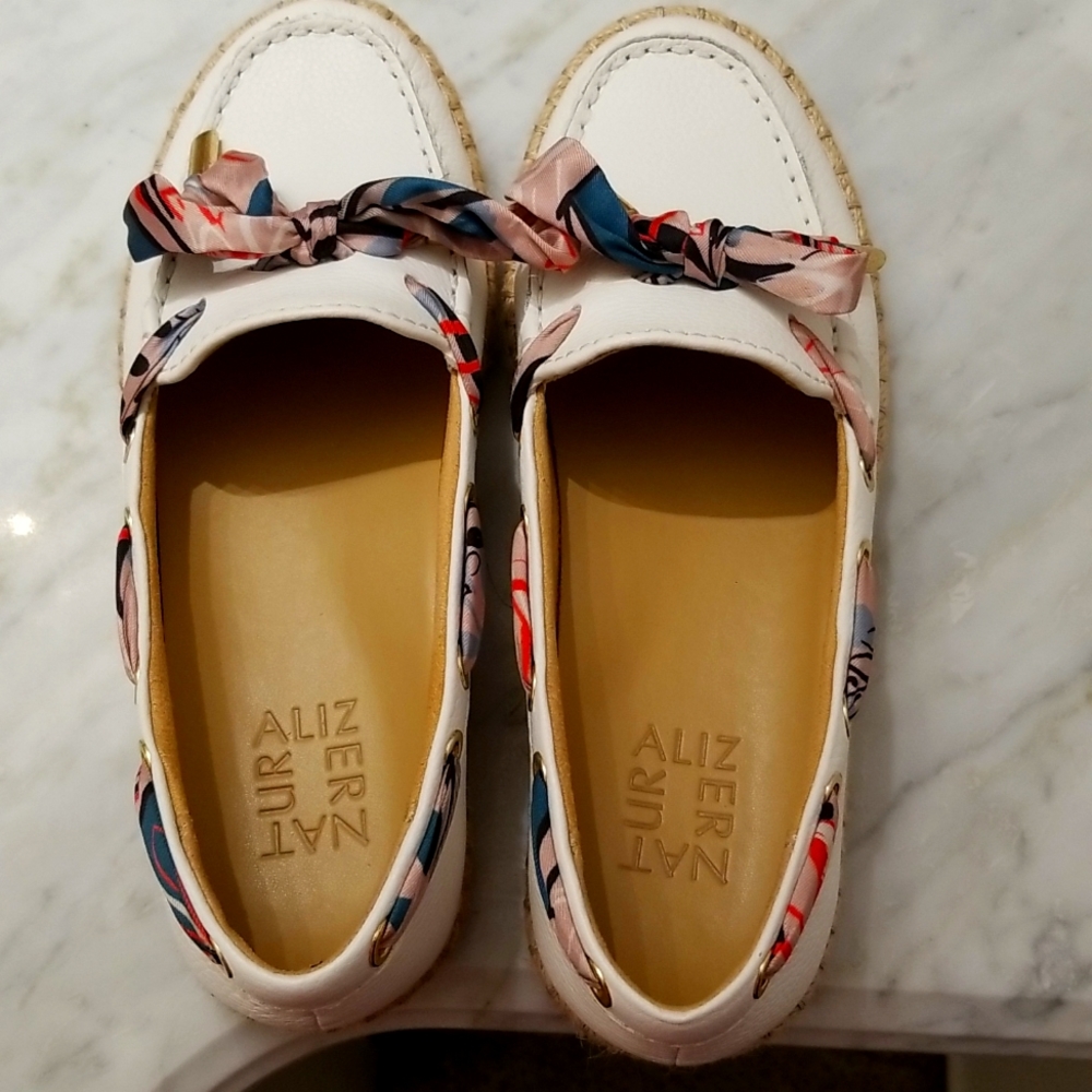 White leather Naturalizer loafers